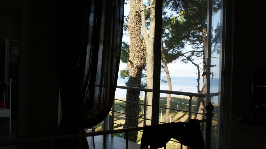 Hotel Mana-Mana à Grigoleti Chambre photo